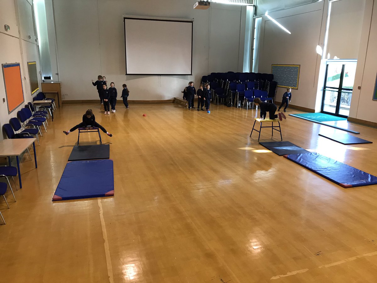 StGS_JunSport's tweet photo. Exciting mix of sports in our PE and games program this week. Volleyball, gymnastics, tennis, rugby, hockey and Gaelic football. https://t.co/ESSssHlftv