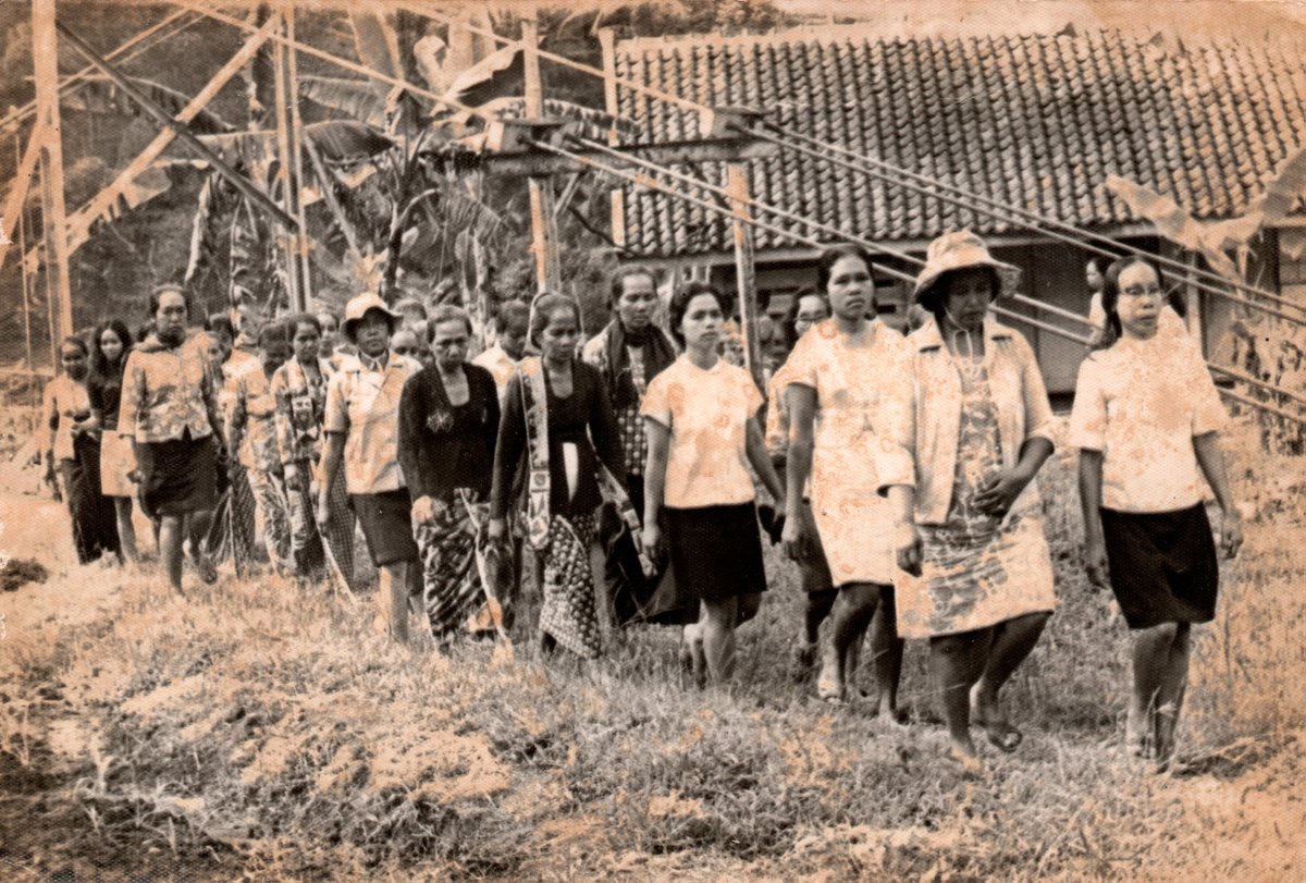 A concentration camp for leftist women. After the mass murder of 1965-1966 ended, another million people remained in prisons, confined only for their (real or alleged) political beliefs, as the US made Indonesia into an important ally. I was honored to get to know some survivors.