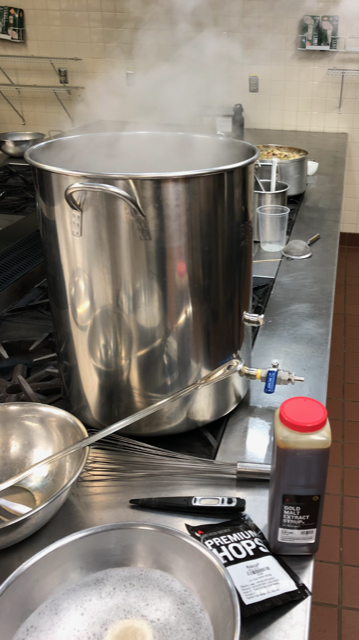 HospitalitySCCC's tweet photo. It’s Brew Day on campus! Fundamentals of Brewing class with Professor Larkin starting off with a Pale Ale kit brew to emphasize process.
#proud2bsunyschenectady #whatbrewsinyou #craftbeer #brewschool #howyoubrewing https://t.co/8VF73eeWDB