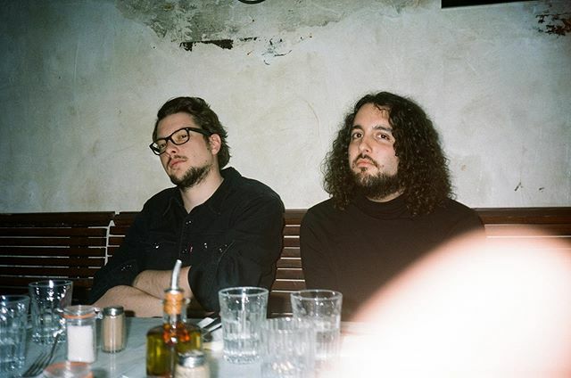 Nous quand on est prêt à croquer les concerts de La Grande Party ! Merci à toutes celles et ceux qui sont venus nous encourager lors de notre audition. On a pas mal de concerts à annoncer, restez pas loin pour la suite du banquet.
Photo et doigt post-obj… ift.tt/2wcPrna
