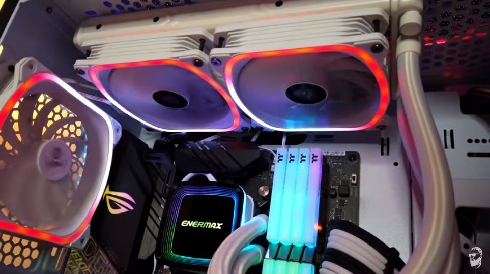 Enermax_FR's tweet photo. On rêve de #tutorial #videos où chaque étape serait déroulée avec #patience et #bienveillance. Découvrez comment @yt_guillaume a initié Lena au #montage #PC #gamers. Une très belle #partition à 4 mains à découvrir ici: https://t.co/m7LB6ExCIJ #CoupleGoals #RGBLovers #Saberay https://t.co/7b8J5Niffx