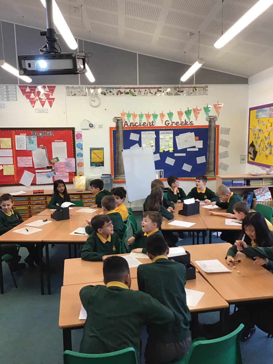 owlsMPS's tweet photo. Year 4 playing ‘would you rather’ multiplication games. https://t.co/BS73YQaff6