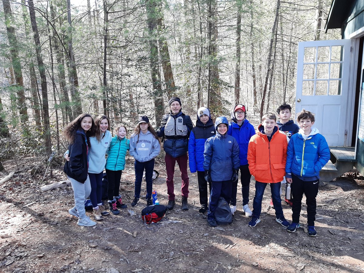 coachT_fearless's tweet photo. Canoeing on the Kanuga! #mvmiddle #mv2mtos #mvpschool https://t.co/Fzh1V1ILP1