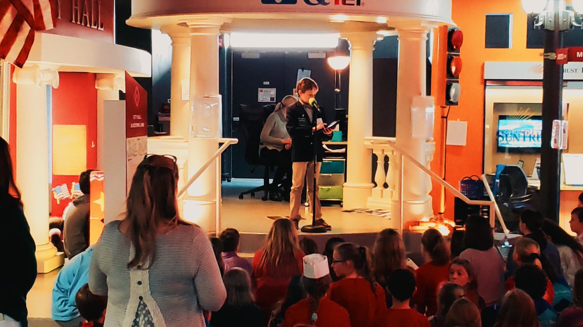 KJWalkerCES's tweet photo. Mayor Brooks Bain addresses the #Biztown citizens.  @CorinthSchools @ChrisButlerCES @MrKnippersCES @cbrooks2teach #EducationMatters https://t.co/ls7pMN0H1g