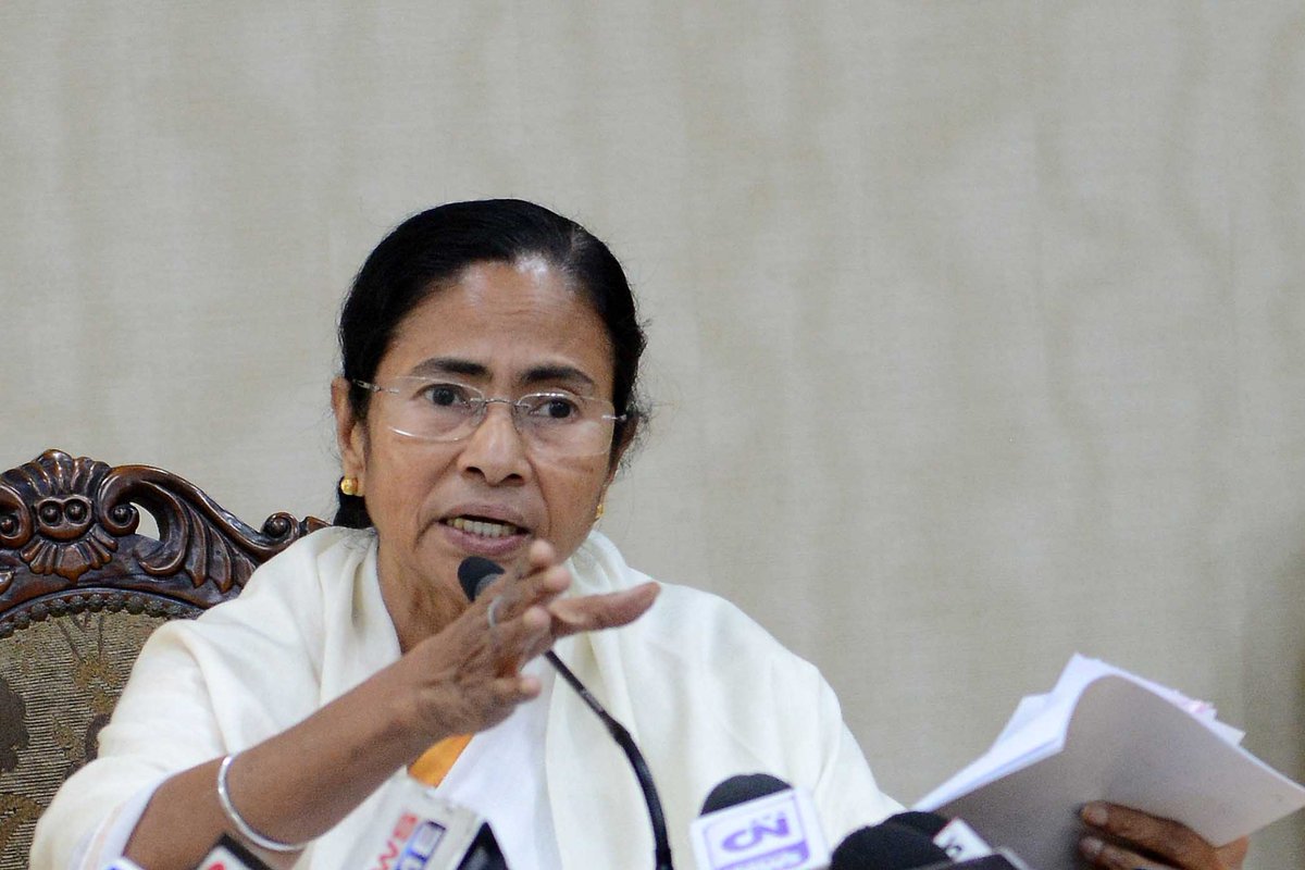 ians_india's tweet image. #WestBengal Chief Minister Mamata Banerjee (@MamataOfficial) on Friday raised the #Delhiviolence issue at the 24th Eastern Zonal Council (#EZC) meeting in the presence of Union Home Minister Amit Shah (@AmitShah).

#DelhiRiot2020 #NortheastDelhi