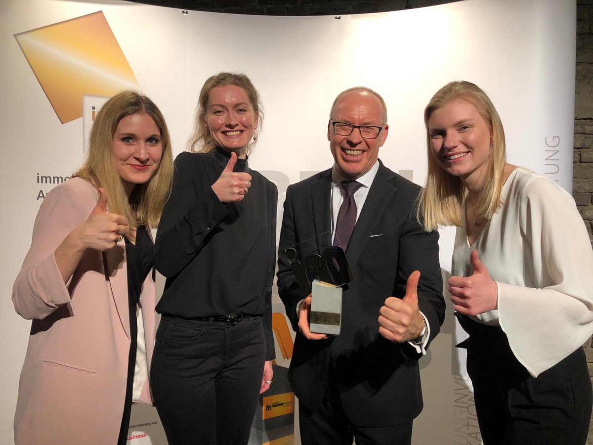 Apleona_Group's tweet photo. Apleona has won the immobilienmanager award 2020 in the category #Communications for the internal news and Info app Apleona Insights! #imaward https://t.co/3F9iBDZigY