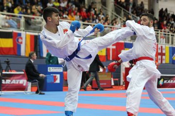 View image on Twitter