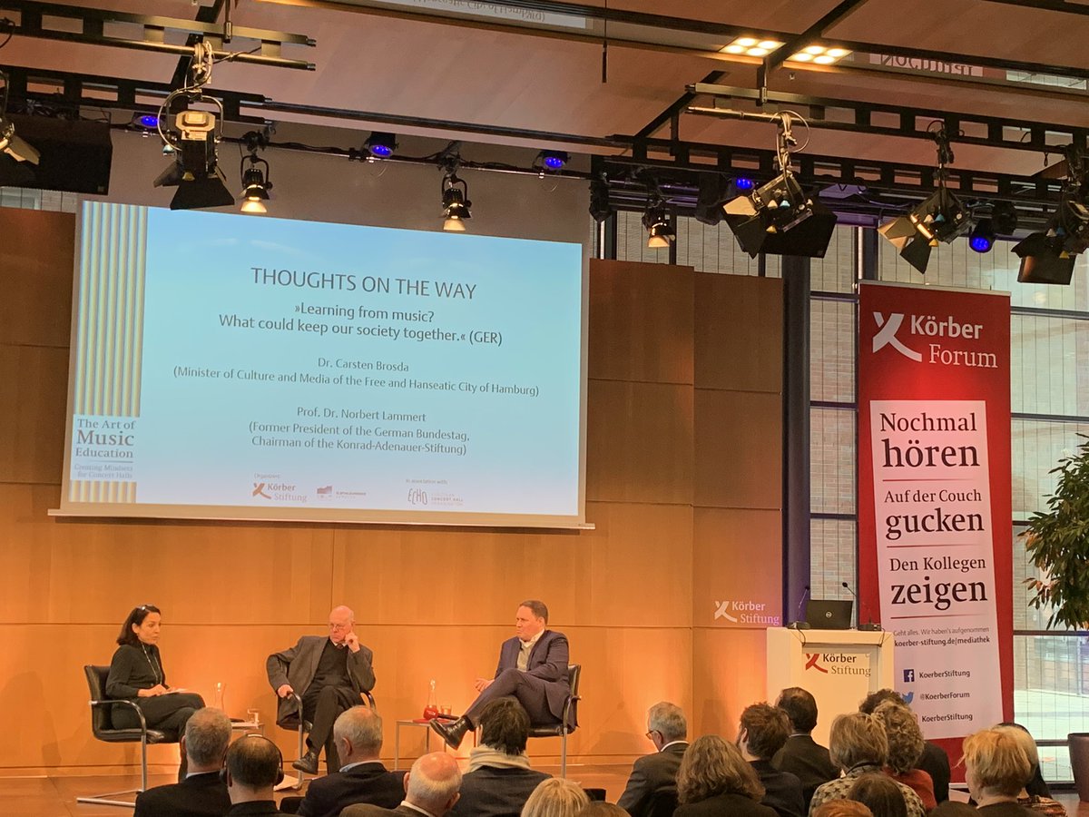GMOrch's tweet photo. #TAOME20 bei @KoerberKultur: @CarstenBrosda ist u.a. fasziniert von der komplexen Arbeitsweise von #Orchestern. Norbert Lammert @KASonline sieht #KulturelleBildung als strukturell deutlich unterfinanziert. #MusicEducation @KoerberGP https://t.co/YHvoQlY8TW