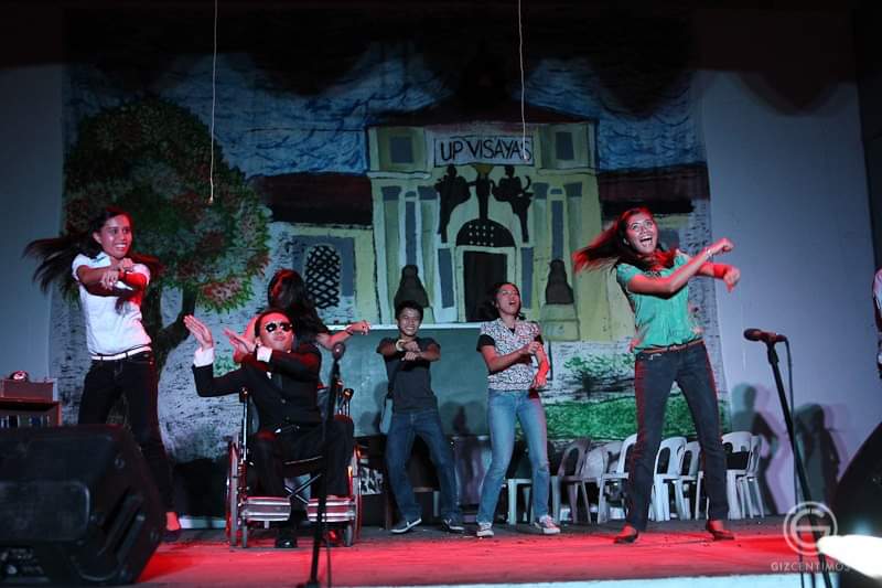 joelnarra's tweet photo. Unable to watch #CMPF2020 huhuhu 😭😭😭 and I miss our CMPF days #CMPF2012Throwback
©GC Castro https://t.co/zsq1uf76jv