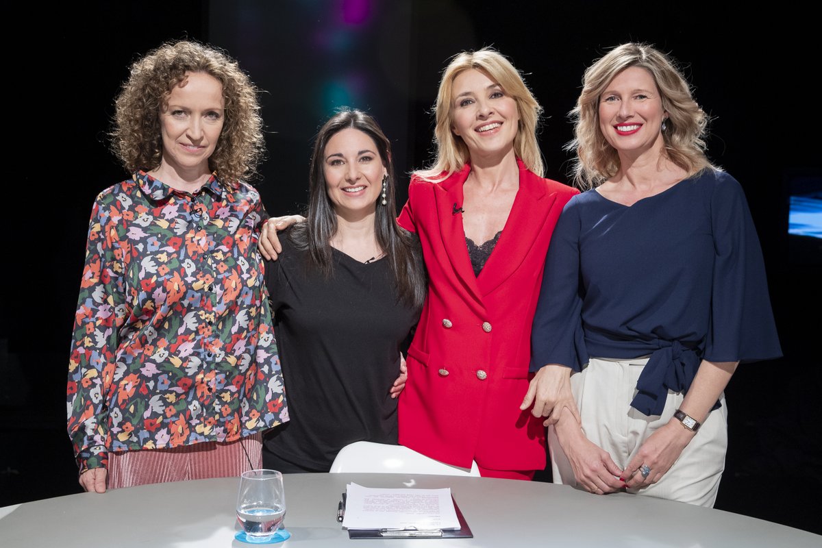Version_TVE's tweet photo. Quieren adoptar a un niño en un país de la Europa del Este. Pero el camino no será fácil...Abordamos el tema de la #Adopción con Daniela Fejerman, Anne Igartiburu y Anna Badía que nos cuentan su experiencia en primera persona. D.22:25H en @la2_tve https://t.co/zplCEa7oap