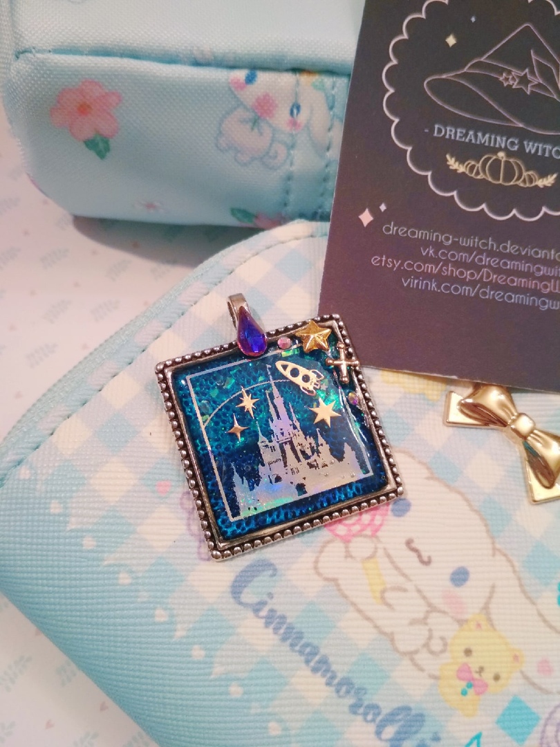 DreamingAnya's tweet photo. 🍀#DIY #handmade #UVレジン #bezel #openbezel #craftholic #craft #uvcraft #handmadeaccessory #resinart #uvresin #resincraft https://t.co/AJXWrE8Eih