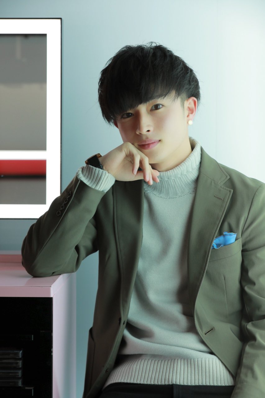 主役の椅子はオレの椅子 曽田陵介直筆サイン入りポスター 曽田陵介、オーディション最後の演技で才能開花「一番成長した