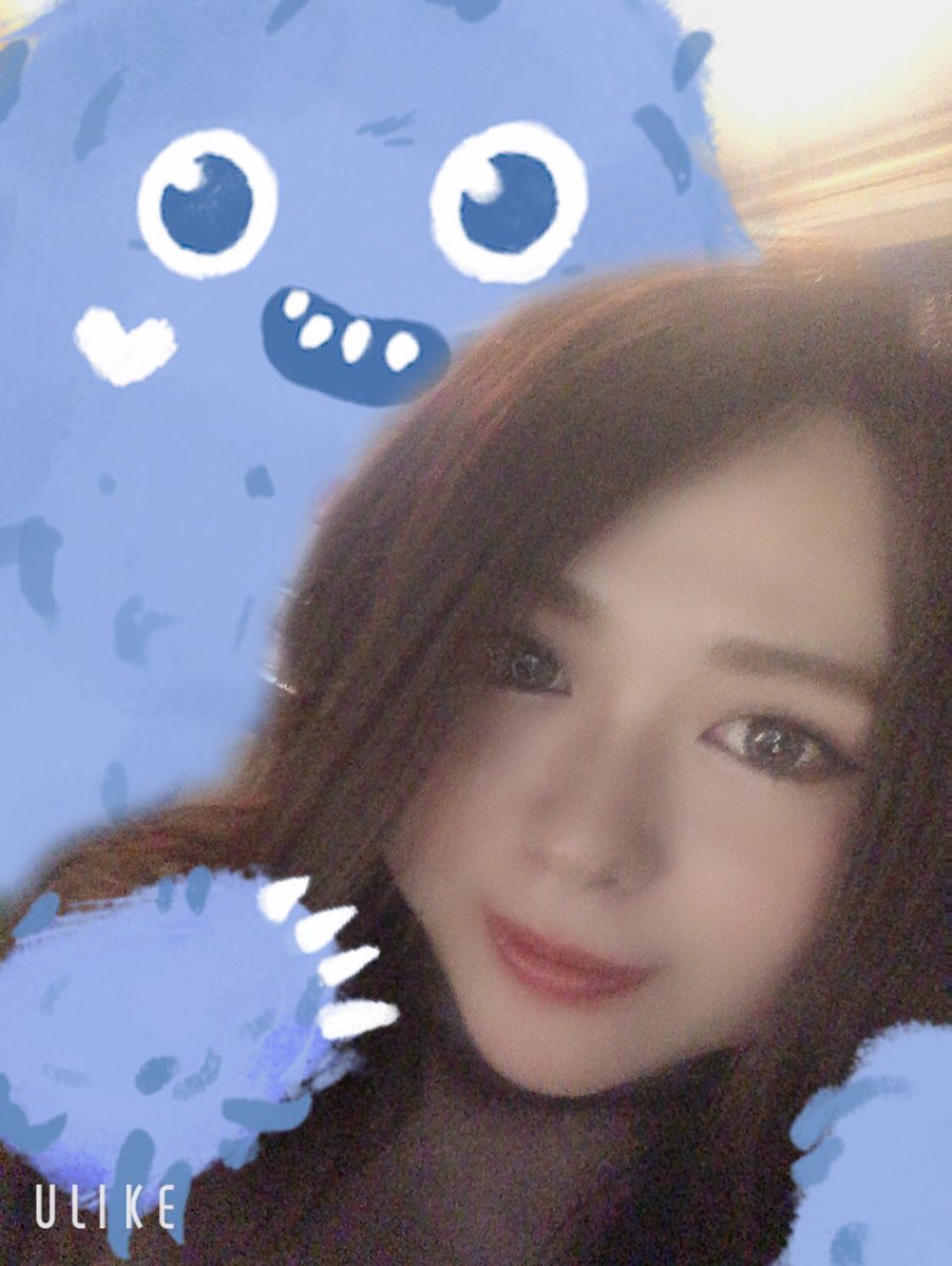 LOLA_osora's tweet photo. いよいよ明日〜！！！！
たくさん会いたい��！！！

本日もりなそら！このりなとの写メお気に入り⭐️

#bar #BARLOLA https://t.co/E1bGOhlU0l