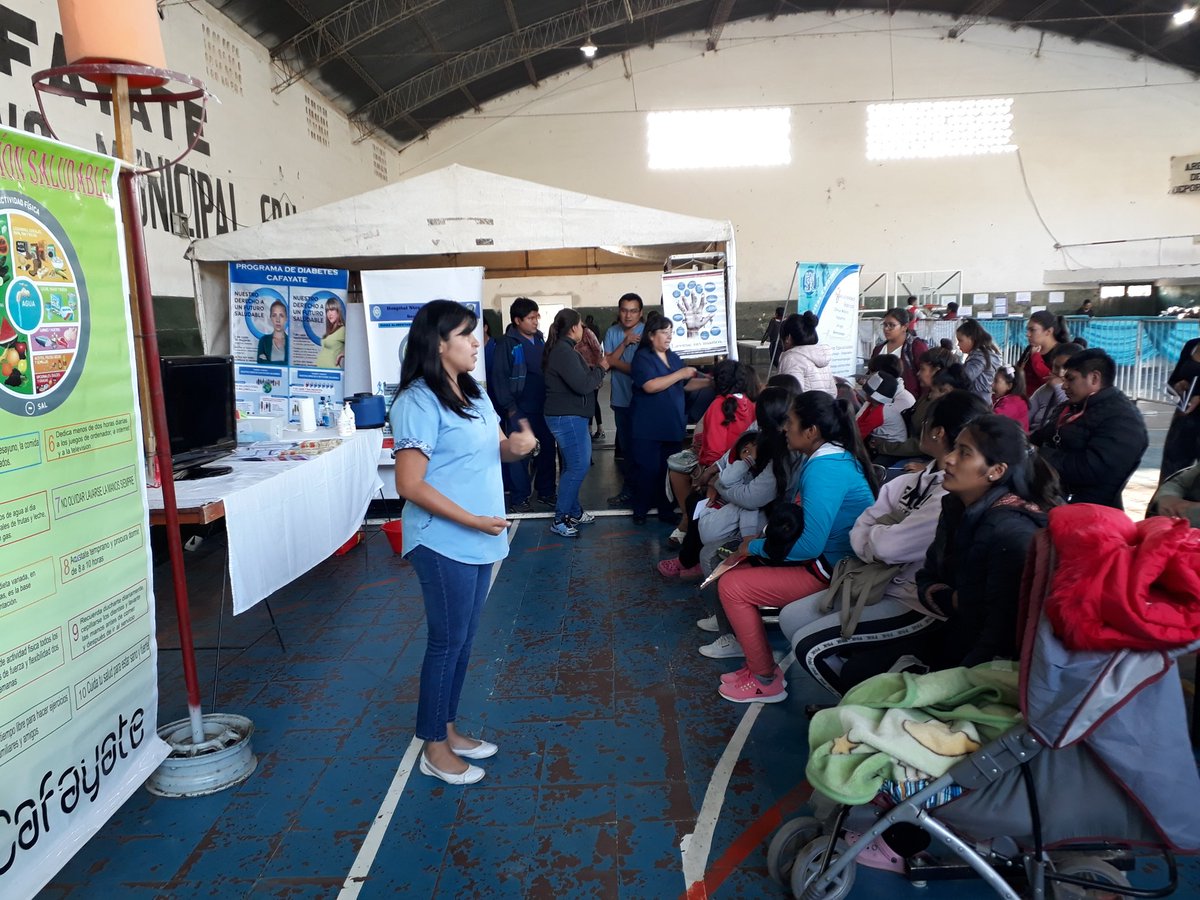 josenallar's tweet photo. #ArgentinaContraElHambre Ahora en Operativos de entrega de tarjetas alimentar en #Cafayate #Angastaco #SanCarlos y #Animana. Además de este beneficio, las personas están recibiendo capacitación en salud y alimentación saludable @GustavoSaenzOK https://t.co/eOemgPaHML