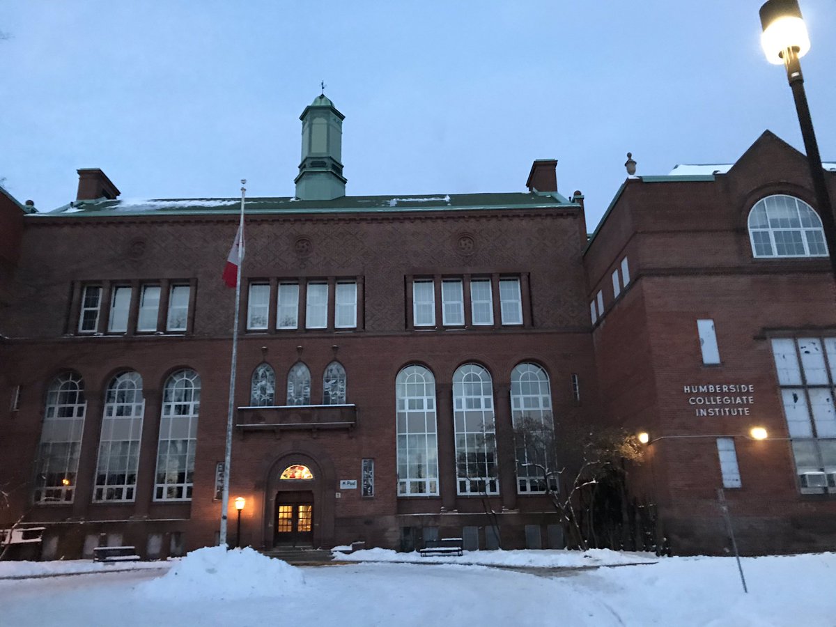 Gr.9 Ski Trip is on the road to MSLM