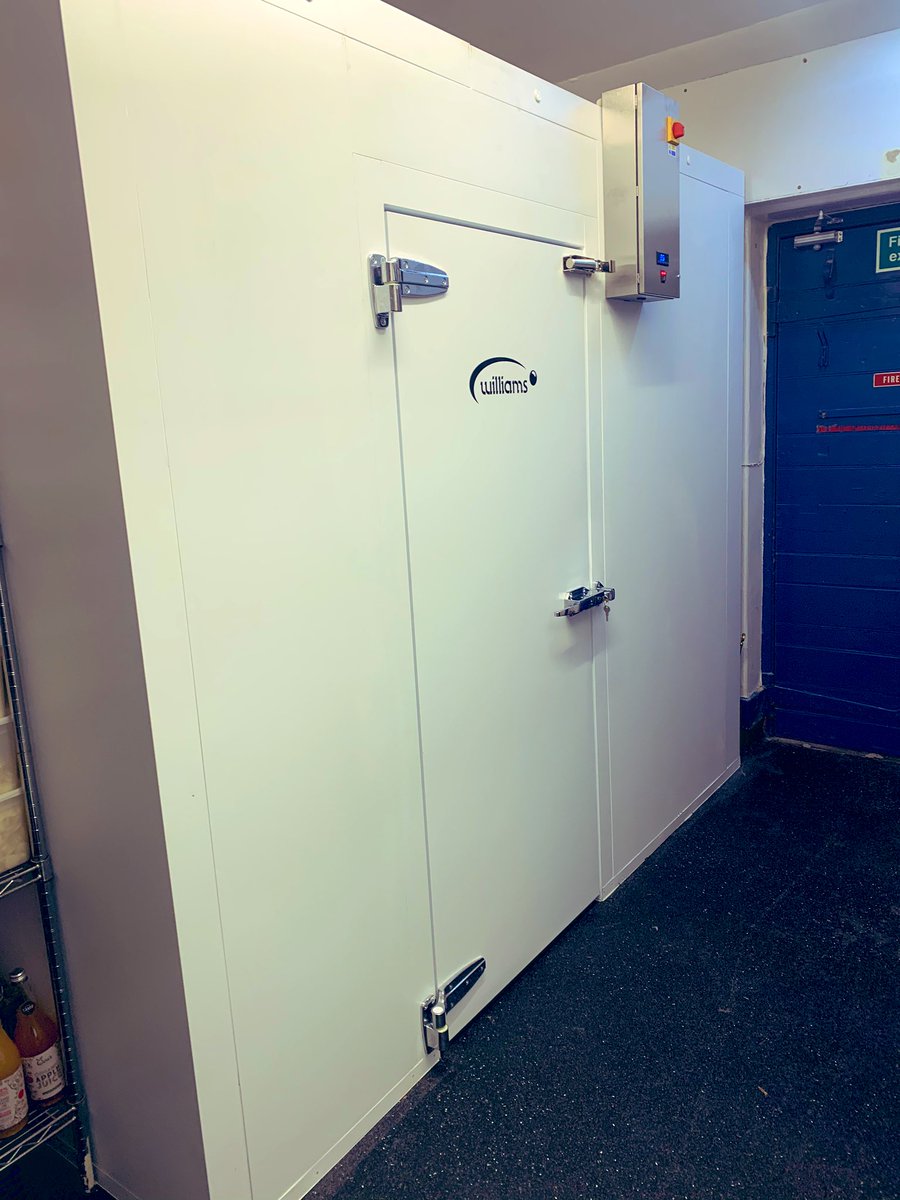 Prois6's tweet image. Fully stocked new Coldroom from @WilliamsRef for a busy weekend service @FarlamHall , huge difference to the room with lovely charcoal flooring carried out by Contract Flooring Cumbria. Get down to Sample the fantastic food by Chef Steven Pott!