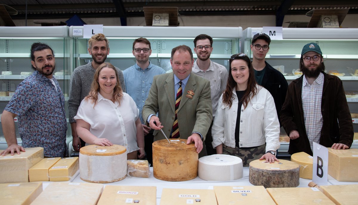 🎉 Entries for our Young Cheesemonger Award are now OPEN! 🎉

If you're under the age of 30, work in the Cheese Industry and think you have what it takes to win this years award, head to bit.ly/YCA20 to enter today!

#YCA20 #YoungCheesemonger #BritishCheeseAwards