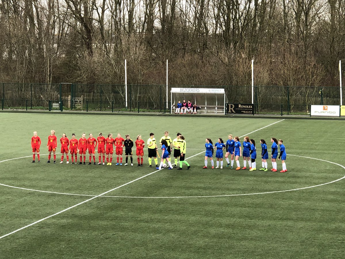 scheidstielt's tweet photo. Onze 3 Tieltse jonkies in actie tijdens de opleidingswedstrijd van de Belgische vrouwen U15 en een Franse selectie ploeg. 
@Voetbal_VL @RoyalBelgianFA  #vktielt #NoRefNoGame https://t.co/3DaEEaF99a