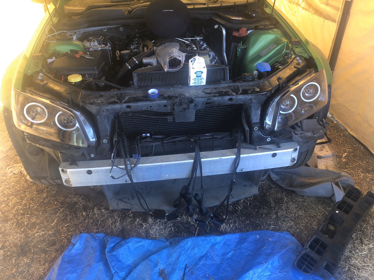 chucky618's tweet photo. So an update on my headlights apologies for the camera I had it set to potato quality 😂😂 https://t.co/uxyDmWsH9z