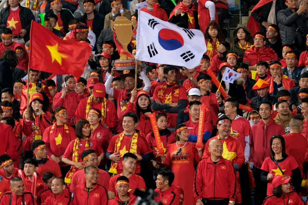 Today, VietNamese people be here just want to receive Justice and respect from Korean
Actually, we love Korea and their cultural but you know,They beyonded the limit. Totally over the line of racism and lying too much
#recoverVNreputation
#20Kr_YTN_ApologizetoVN
Please, Retweet