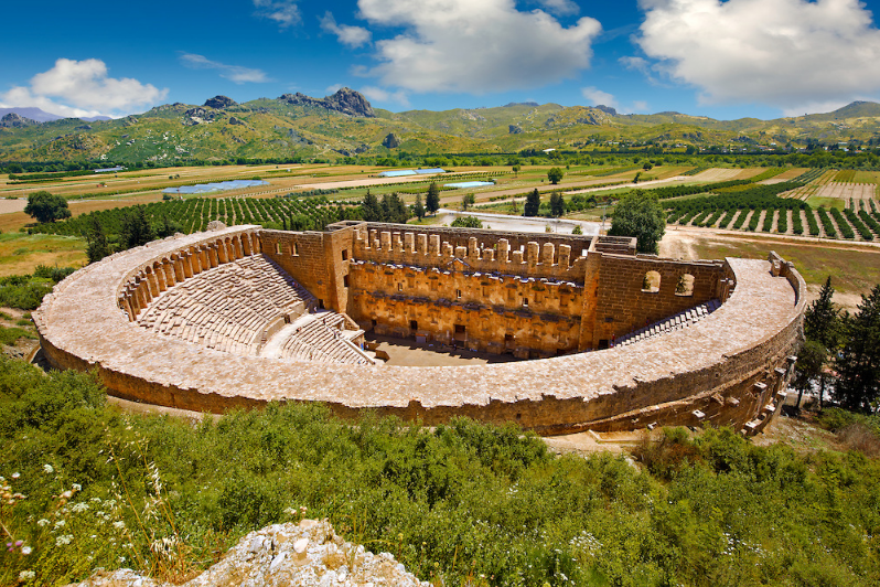 The Roman Theatre of #Aspendos, #Anatolia. Built in 155 AD during the rule of Marcus Aurelius. Aspendos Theatre is the best preserved ancient theatre in Asia Minor.