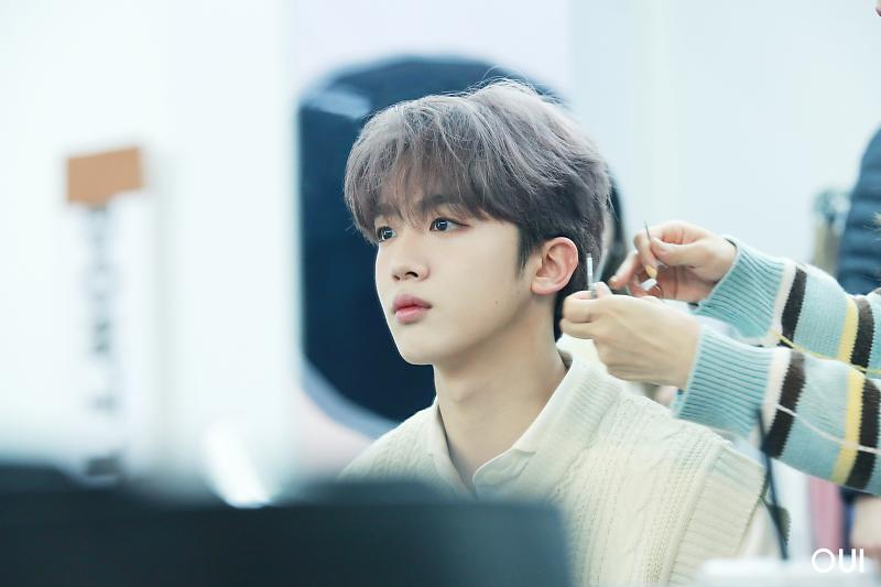 KYHGLOBAL's tweet photo. [📸] 200228 Kim Yohan @ Star1 Magazine Official Behind Picture

🔗 https://t.co/gjyryDRDMf

#김요한 #キムヨハン #金曜汉
#คิมโยฮัน #KIMYOHAN https://t.co/P3HNypLAan