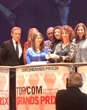 althuser_val's tweet photo. Bravo à toute l'équipe de la communication du @GroupeBouygues, récompensée d'un #TOPCOM20 pour le livre "Notre Histoire" Tome 2. @topcomnews https://t.co/o67Ww8yFjz