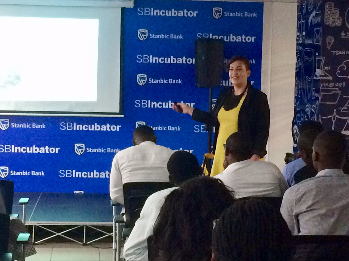 Circumspecte_'s tweet image. Second speaker Minoek Wijs @JobnetAfrica, taking audience through important job skills in the 21st century.

#ThriveWithDigital #TrainWithJemila #DigitalSkills #Circumspecte #Jobsearch