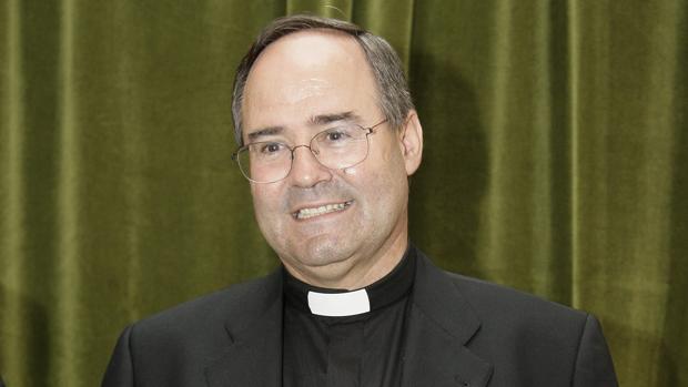 Desde <a href="/lpastoralto/">Librería Pastoral Diocesana de Toledo</a> queremos decir #BienvenidoDonFrancisco. Mañana le estaremos esperando en la <a href="/SICP_de_Toledo/">Catedral de Toledo</a> con mucha ilusión y ganas. Sus libros siempre han estado entre nuestras estanterías, ahora solo falta que venga usted.