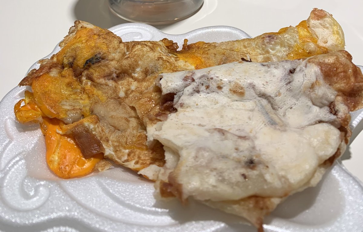 BlackenTalbo's tweet photo. 華金の晩ご飯🍴

#阪神
#スナックパーク
#ローマ軒
#立ち喰い魚ふじ屋
#阪神名物イカ焼き
#ローマ軒
#ROMAKEN
#本マグロ
#イカ焼き
#ローストビーフ
#生ハム
#スモークサーモン
#クラッカー
#また行く https://t.co/ydTrv68u8O
