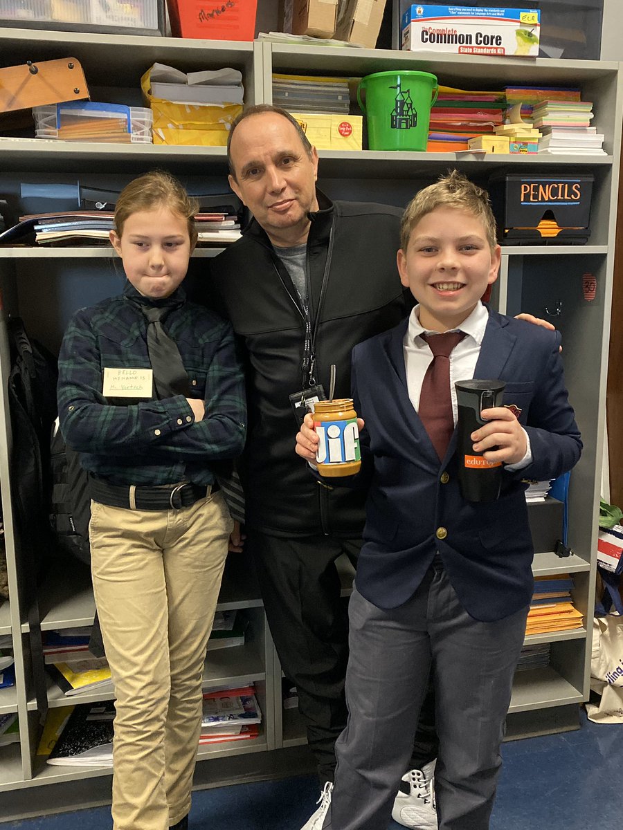 RobbVoetsch's tweet image. Mr. Voetsch x 3 on Career Day @CastleHayneES #CHEShc @sjhighsmith