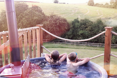 Glamping with hot tub and views across the rolling Leicestershire countryside with Hidden Hideaways. From only £110 per night per tent bit.ly/2vsdMFt #glamping #glampingleicestershire #leicestershire