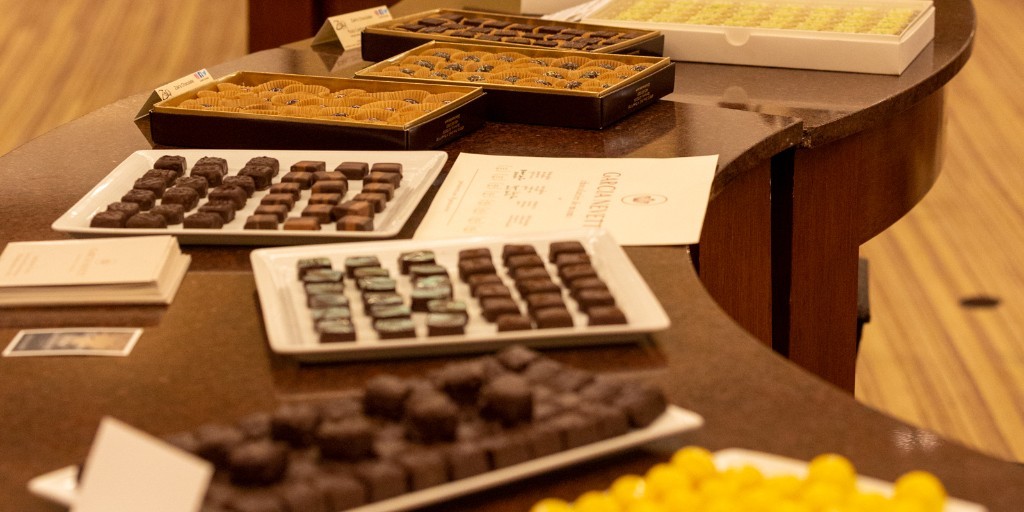 FCIA_org's tweet photo. One of the most popular features of FCIA's #ElevateChocolate is our #chocolatesampling tables.  Come meet our company members, sample great #chocolate, and enjoy a fun-filled reception starting at 6:30pm! 
https://t.co/aFVsj92x2l https://t.co/UzPrMoAUx0