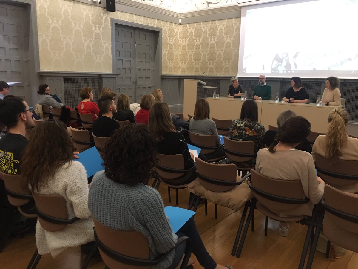 zmuseos's tweet photo. ¿Conoces la iniciativa #tupintasmucho?
La asociacion @Believe_in_Art la acaba de presentar hoy en el #MuseoPabloGargallo. Se trata de una inicativa para favorecer la responsabilidad social corporativa en las pequeñas y medianas empresas. ¿Te interesa?Contacta con @Believe_in_Art https://t.co/GUxaKuFT4w