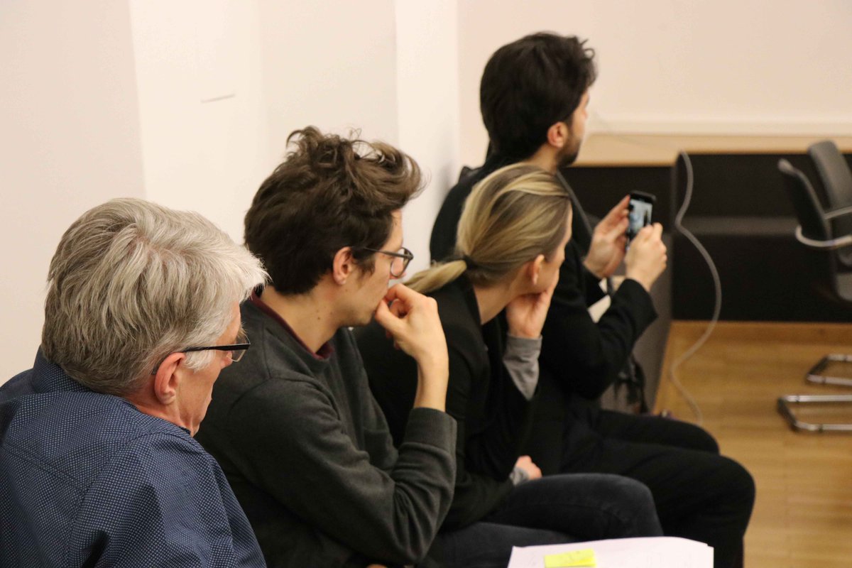 ACDH_OeAW's tweet photo. At yesterdays #dylennetworks visualisation workshop researchers from different disciplines came together to collaboratively work on #dh projects. 
Learn more about Dylen: https://t.co/w2bZ9lXTXN 
#dyson #DigitalerHumanismus https://t.co/JbsSXomjxv