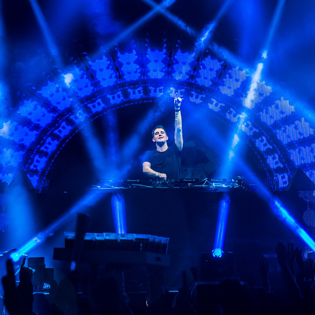 Happy Birthday <a href="/AshWallbridge/">Ashley Wallbridge</a>! Have a good day from all of us at Team #ASOT🎈 #Trance