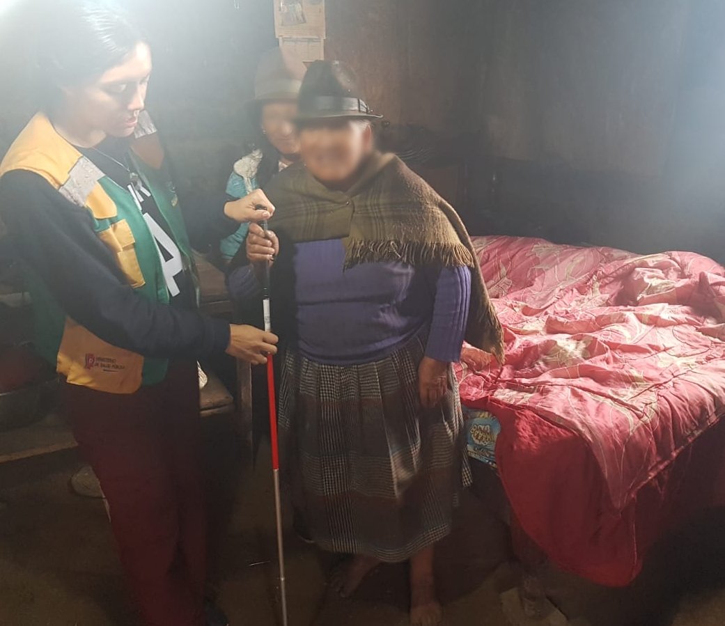 DPS_LosRios's tweet photo. En comunidades como: Shacundo, Pachagron y Capito de parroquia San Simón en #Bolívar, el #MédicoDelBarrio y su equipo integral de salud entrega ayudas técnicas a personas con discapacidad, con el fin de mejorar su movilidad y calidad de vida.
#SaludParaTodos https://t.co/Etztc61PII