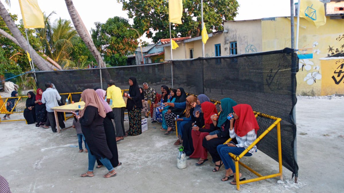 anweriburahim's tweet photo. #Thimarafushi Anhenunge poster event
#rahvehifathis 
#LCE2020 
@MDPSecretariat https://t.co/DmtstnIABc