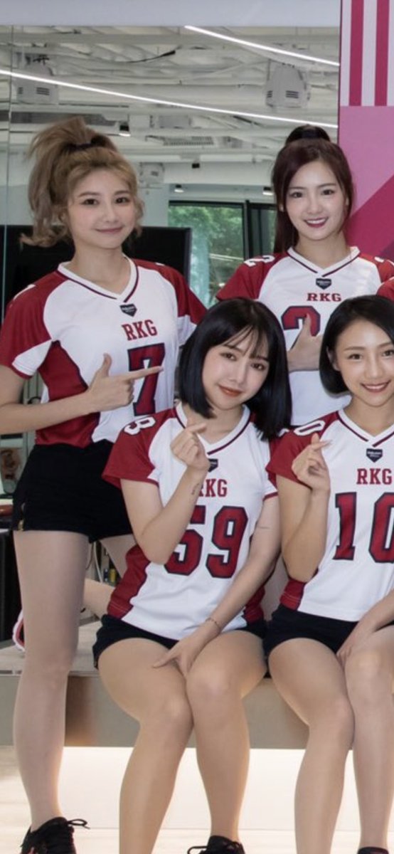 kumahalo_wg's tweet photo. 7番と22番推せる!
#RakutenGirls #Rakuten #Lamigo #Rakuten #LamiGirls #台灣 #野球 #啦啦隊 #棒球 #cheerleaders https://t.co/k9SKMaAKAm