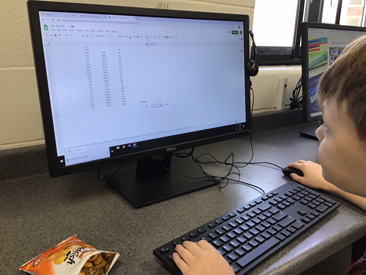 MrTiffeysClass's tweet photo. My @StEsRockville 6th graders are stunned the @NYSE slide continues as @DowJones has already dropped 900+ points this morning. Students research assigned stocks w/ #GoogleFinance and check with each other whose stock has fallen the most; then add data to #GoogleSheets.📊📈 https://t.co/SGeQIt5axO