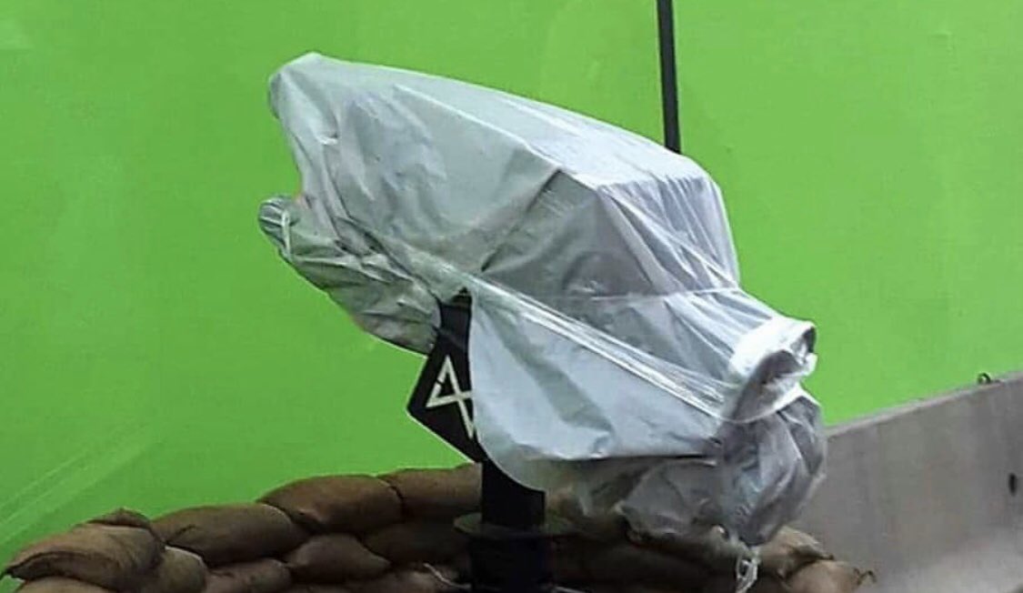 GodzillaMonarch's tweet photo. New set photos of Godzilla vs Kong! https://t.co/Smx02w19xS