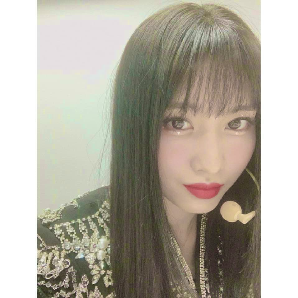 🍑🍑🍑

#TWICE⁠ ⁠ #트와이스⁠ ⁠ 
#MOMO #모모 #モモ
#寝ても覚めても모모が好き