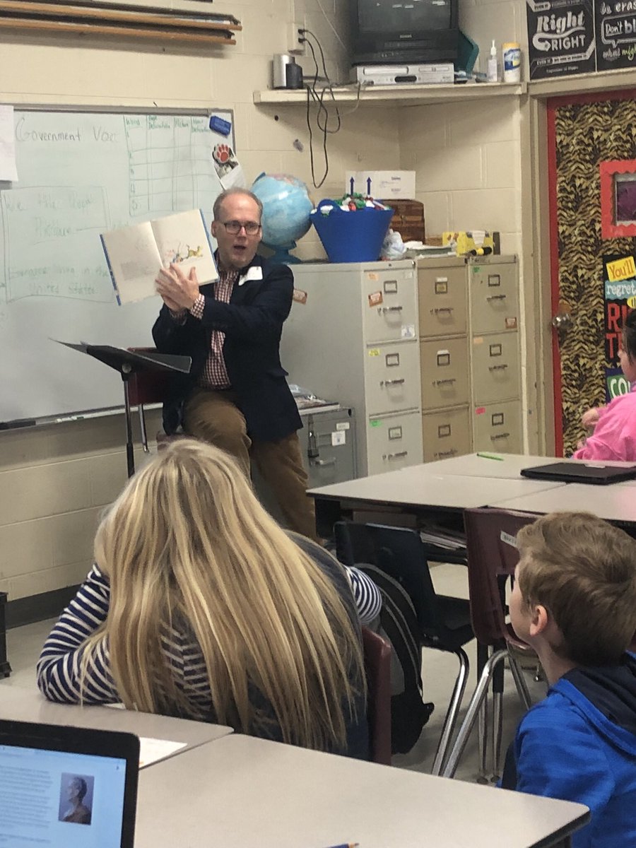 Fifth graders love Dr Seuss too! Thanks to Dr. Jackson from University of the Cumberland’s for coming to read a classic to our class! #drsuess #ReadAcrossAmerica <a href="/GirdlerElement1/">Girdler Elementary</a>