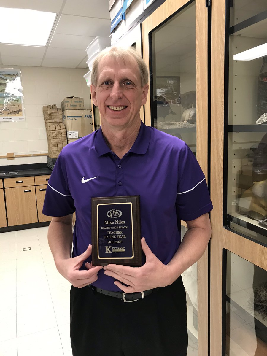 Congrats to KHS Teacher of the Year Mr. Mike Niles. Mr. Niles has spent his entire career at KHS and is retiring at the end of this year. Thanks to Mr. Niles for your commitment and dedication to our students, community, and building! Congrats!