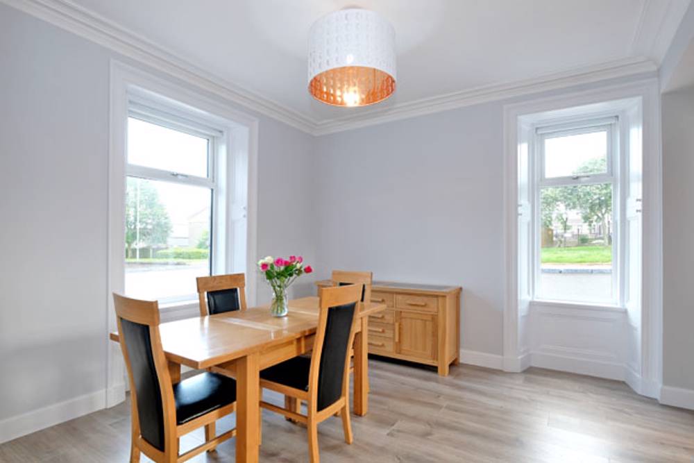ASPC_UK's tweet photo. Dating back to 1895, this week’s #MostViewedProperty is the well maintained four-bedroom home with many desirable features including open plan living, high corniced ceilings and a master bedroom with en suite: https://t.co/s37g5dRSPG https://t.co/05L05QW4yi