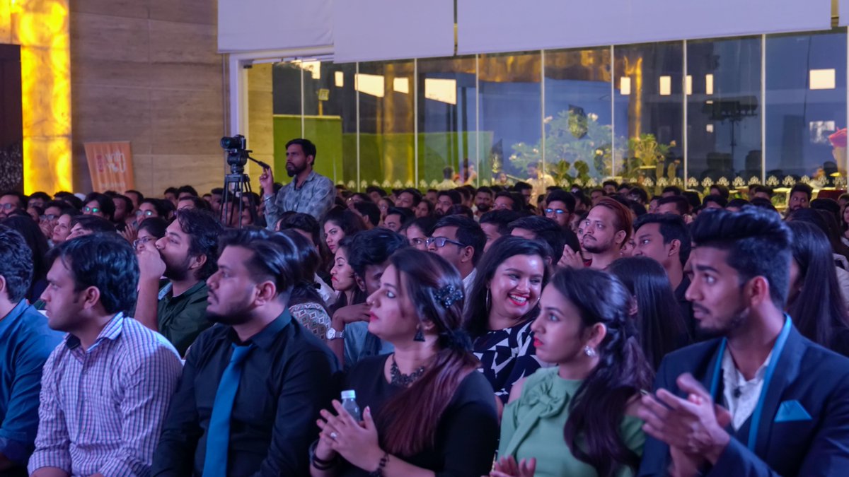 shop101's tweet photo. After a fabulous 2019 at Shop101, super thrilled to have our first Townhall of 2020. 

@shop101 Superstars are here...

#Townhall #rewardsandrecognition #Shop101 #getshop101 #bestplacetowork #success #celebration #superstar https://t.co/FHW78jZ0el