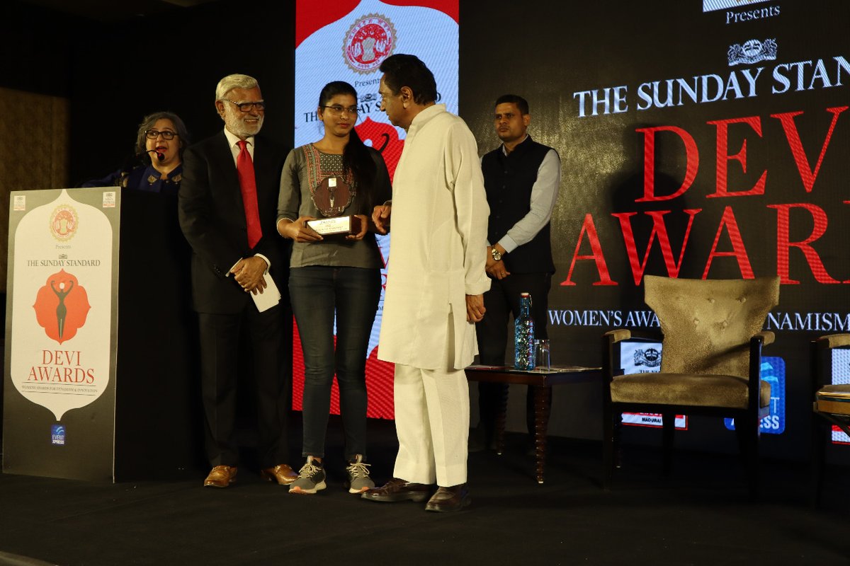 NewIndianXpress's tweet photo. @Devi_Awards @Eventxpress @PrabhuChawla @Eddybirdman @CMMadhyaPradesh @gsvasu_TNIE @indulgexpress @OfficeOfKNath @JanakPalta @mvishwakarmaa Madhya Pradesh CM @OfficeOfKNath presents the award to our Devis Usha Jain, Muskan Ahirwar, Bhawna Dehariya and Aryama Sanyal at #DeviAwardsIndore.
@PrabhuChawla @indulgexpress @Devi_Awards @Eventxpress  @gsvasu_TNIE @JansamparkMP https://t.co/h7YAwns4iB