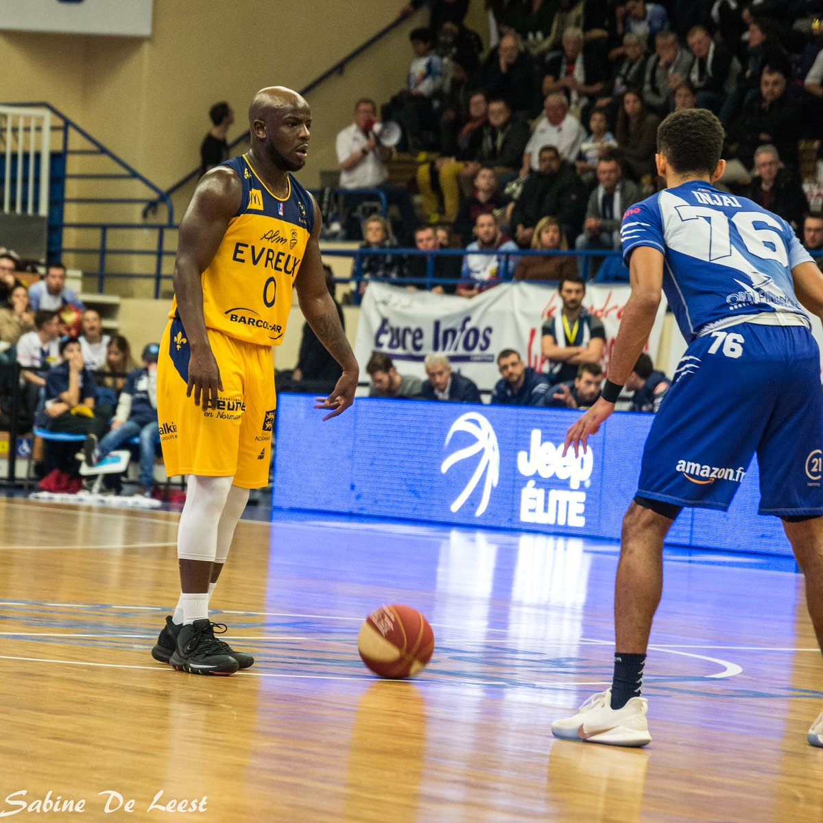 ALMEvreux's tweet photo. 🔙 Le match de demain sera particulier pour @FloTorto et @iam_JB1, qui retrouveront le public de l'@ADABloisBasket où ils évoluaient tous les deux il y a quelques années ! 
Crédit photo : Tuan Nguyen https://t.co/MKO5TC9eEA