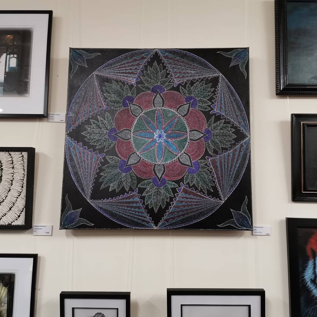 Last night our Artist Michelle attended an open night for an art exhibition in a local gallery. It was extra special as her own original work was on the wall 😁  This piece took her 18 days to complete 🙀