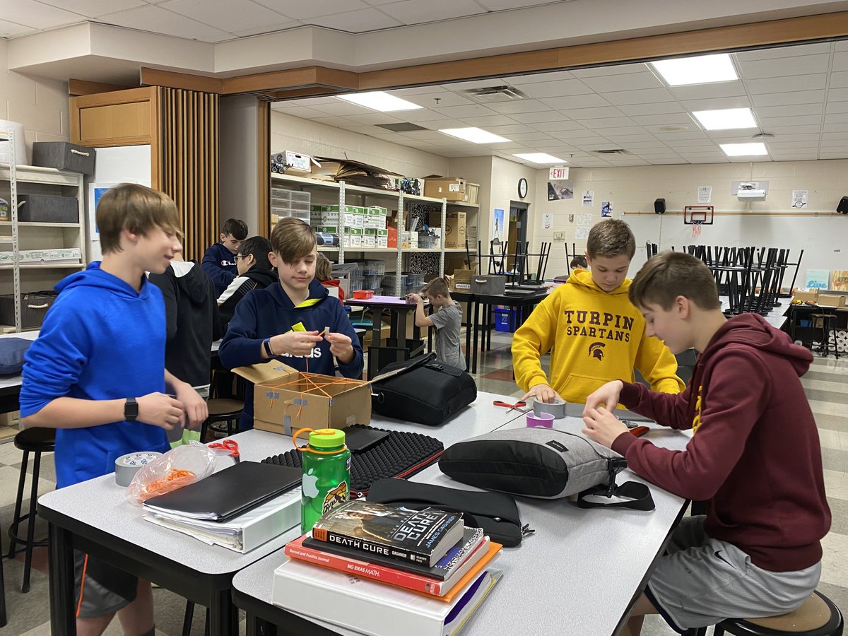 ProfKyleMack's tweet image. This #AFT is using creative minds to build cool things. #Nagelbethechange